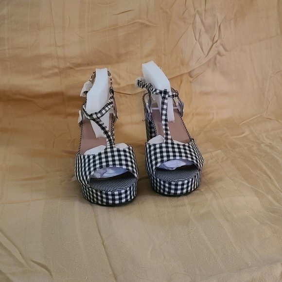 Sam Edelman platform heels (Torrid) - size 10.5 WW - Picture 3 of 4